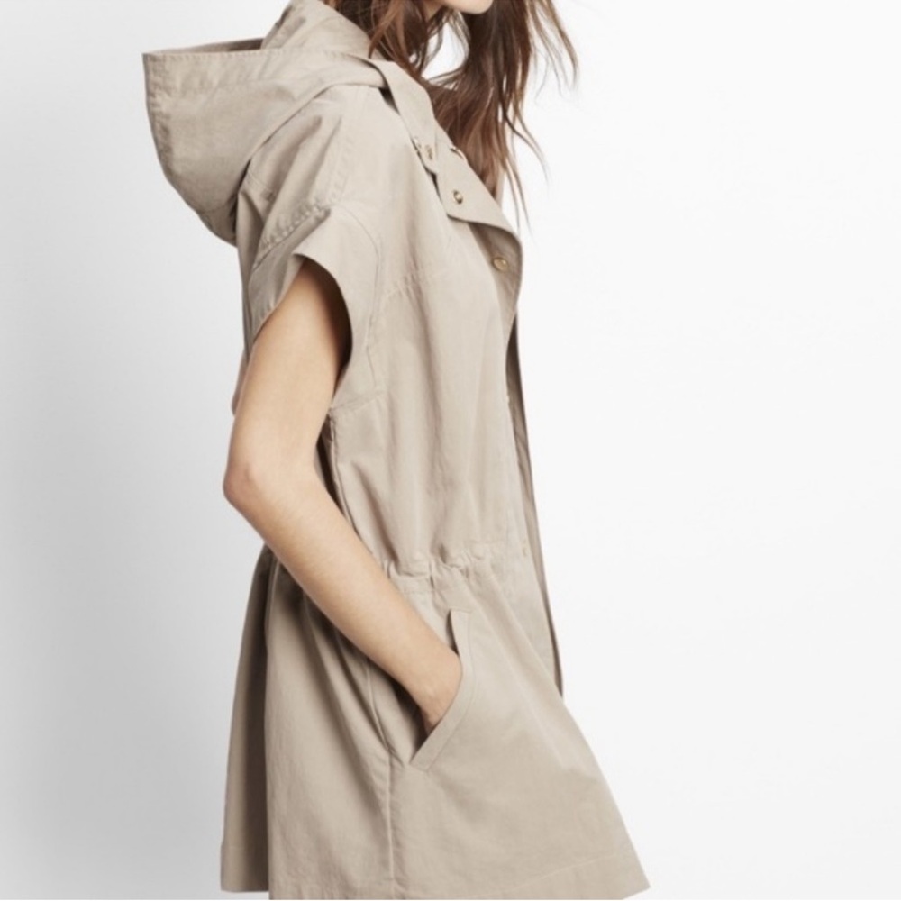 Vince Short Sleeve Hooded Anorak Jacket Beige Size M Trench Coat Raincoat Pocket